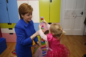nicola-sturgeon-at-daddy-daycare-in-edinburgh-20150715-460x306